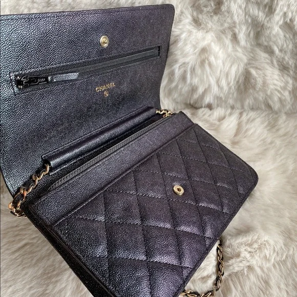 SOLD Chanel wallet on chain in iridescent caviar - Picture 11 of 14